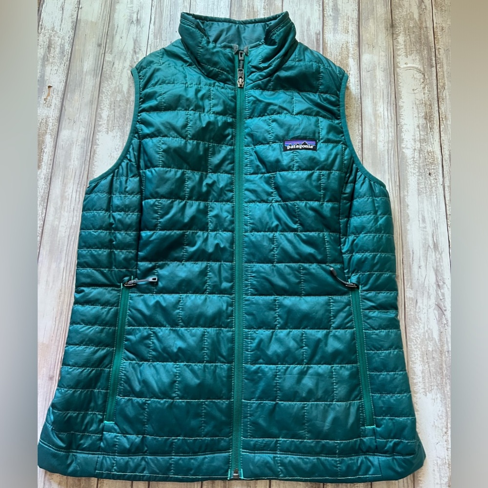 Patagonia Women's Nano Puff Vest Size M Medium Green